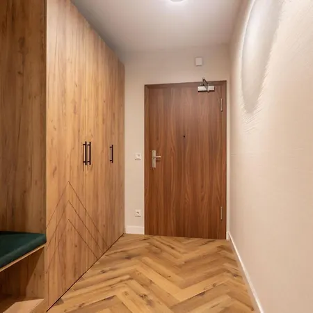 Apartman Park B19- Z Dostepem Do Basenu, Sauny, Jacuzzi, Silowni