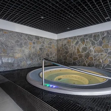 Park B19- Z Dostepem Do Basenu, Sauny, Jacuzzi, Silowni Apartman